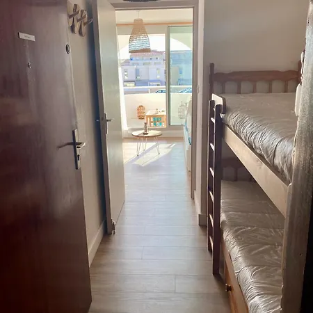 Studio Cabine Climatise De 20M2 Avec Place De Parking Privee Sete Exterior photo